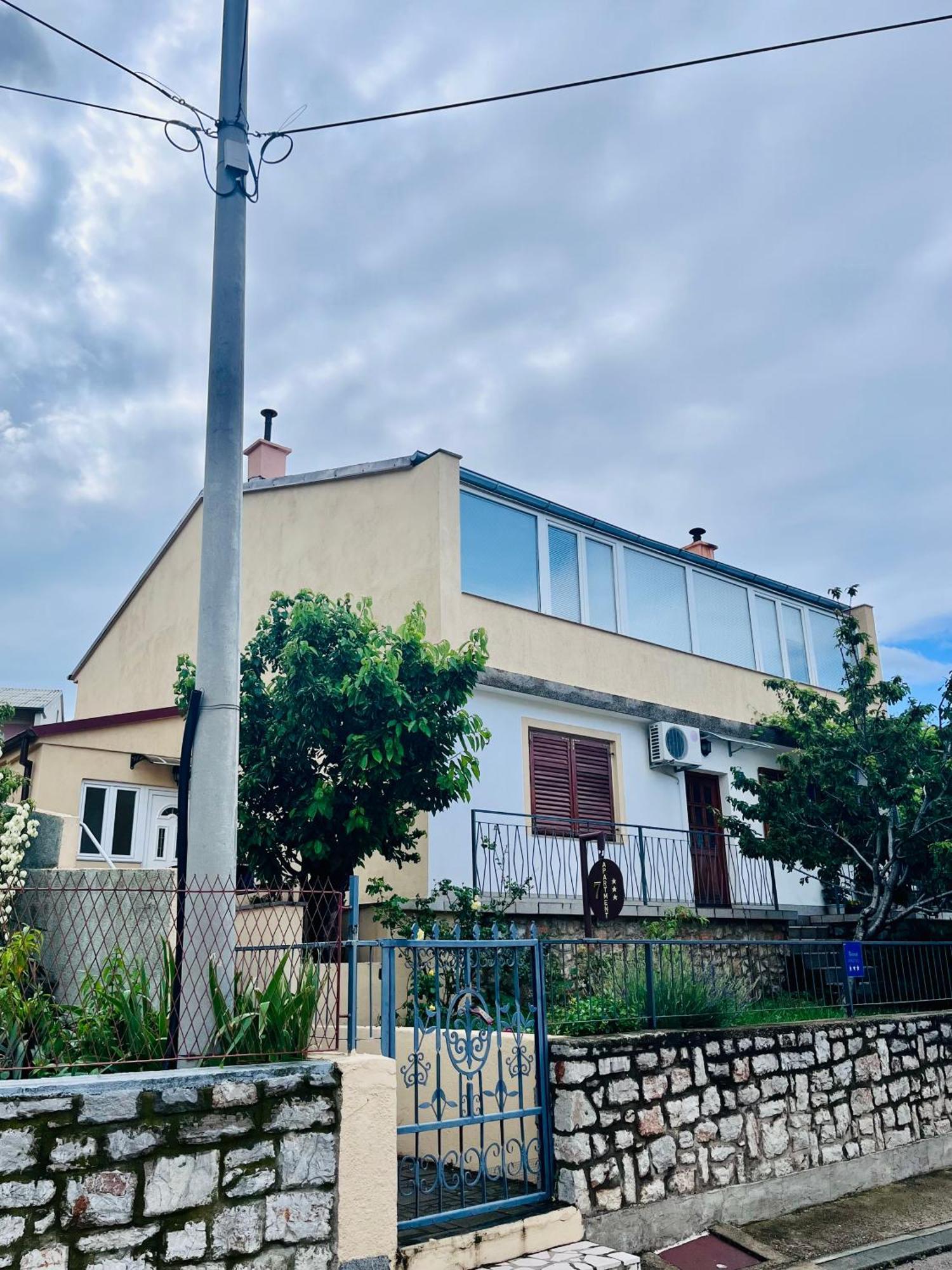 סנג' Apartment Ivana מראה חיצוני תמונה